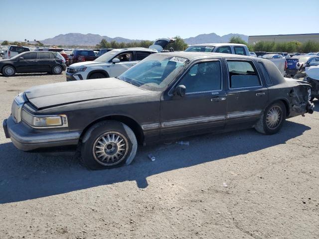  Salvage Lincoln Towncar