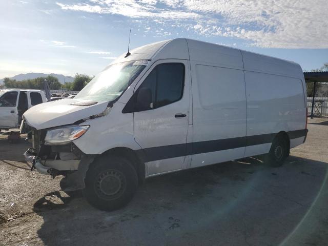  Salvage Mercedes-Benz Sprinter