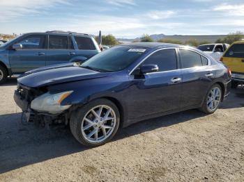  Salvage Nissan Maxima