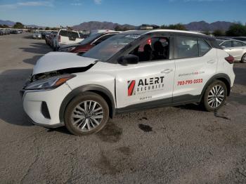  Salvage Nissan Kicks