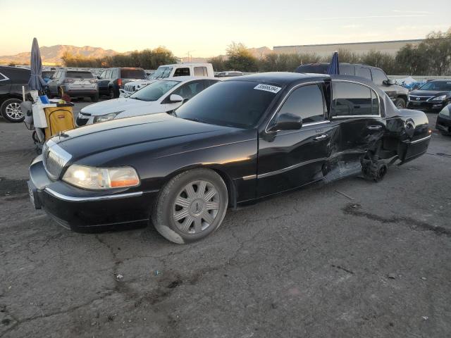  Salvage Lincoln Towncar