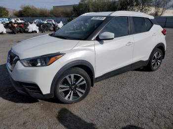  Salvage Nissan Kicks