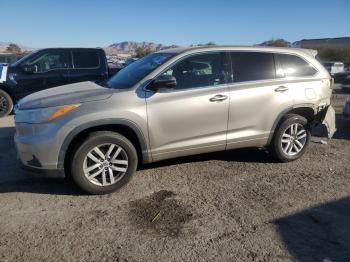  Salvage Toyota Highlander