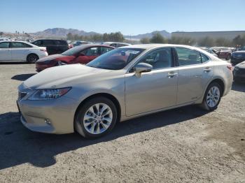  Salvage Lexus Es