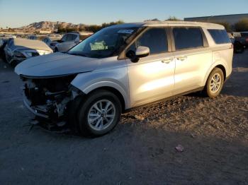  Salvage Kia Carnival