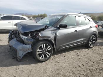  Salvage Nissan Kicks