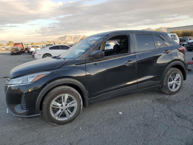  Salvage Nissan Kicks