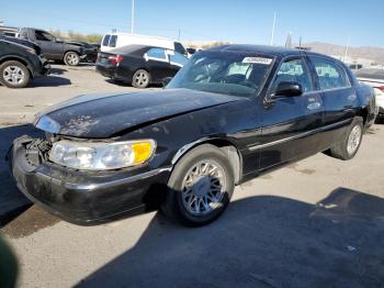  Salvage Lincoln Towncar