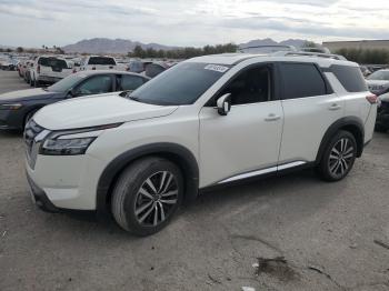  Salvage Nissan Pathfinder