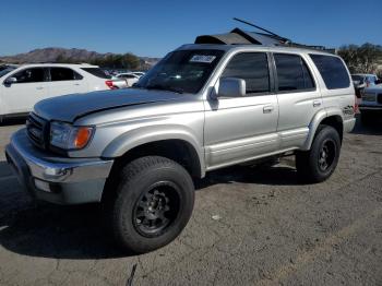  Salvage Toyota 4Runner