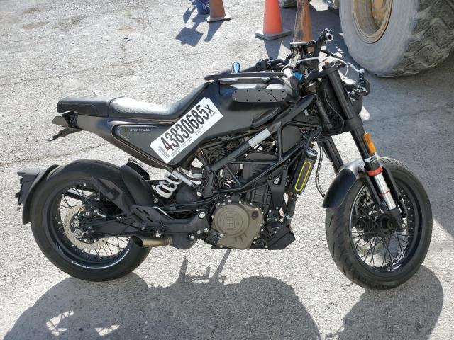  Salvage Husqvarna Vitpilen 4