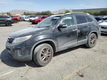  Salvage Kia Sorento