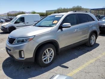  Salvage Kia Sorento