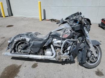  Salvage Harley-Davidson Fl