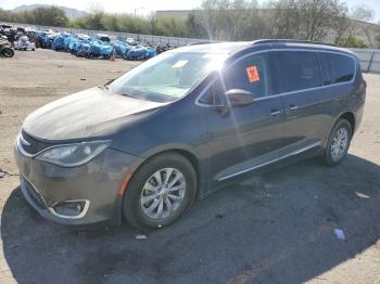  Salvage Chrysler Pacifica