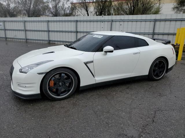  Salvage Nissan Gtr