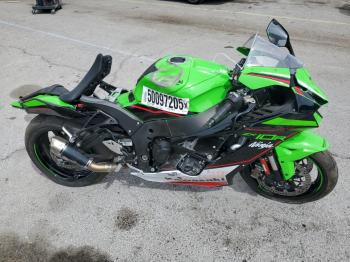  Salvage Kawasaki Zx1002 M