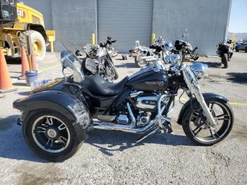  Salvage Harley-Davidson Fl