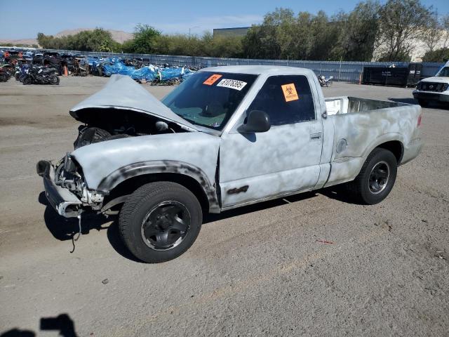  Salvage Chevrolet S-10