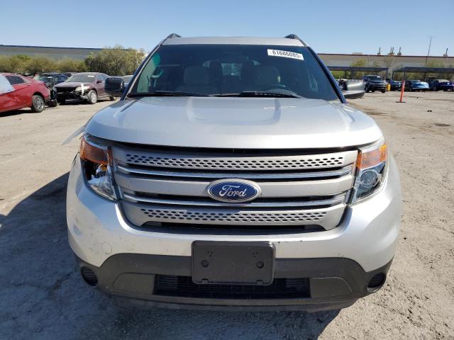 Ford Explorer Image 4