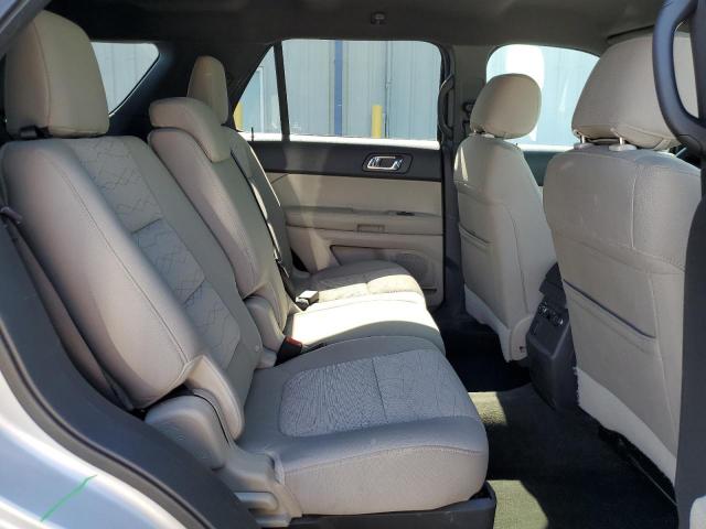 Ford Explorer Image 11