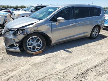  Salvage Chrysler Pacifica