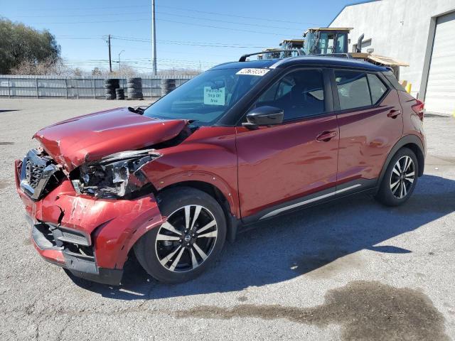  Salvage Nissan Kicks