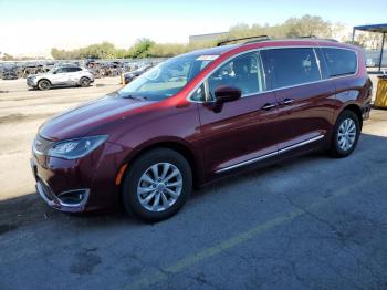  Salvage Chrysler Pacifica