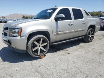  Salvage Chevrolet Avalanche