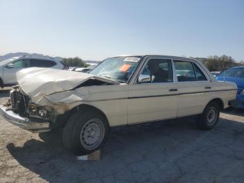  Salvage Mercedes-Benz 300-Class