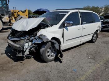  Salvage Chrysler Minivan