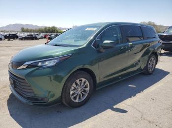  Salvage Toyota Sienna