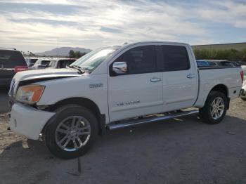  Salvage Nissan Titan