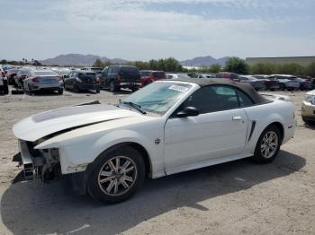 Salvage Ford Mustang