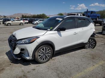  Salvage Nissan Kicks