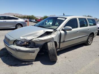  Salvage Volvo V70