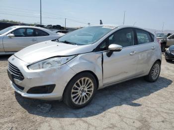  Salvage Ford Fiesta