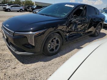  Salvage Kia K4 Lx