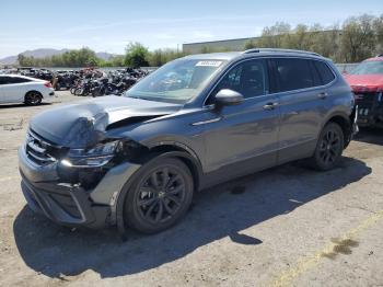  Salvage Volkswagen Tiguan