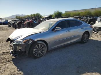  Salvage Lexus Es