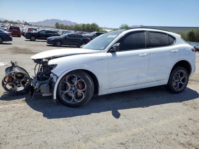 Salvage Alfa Romeo Stelvio