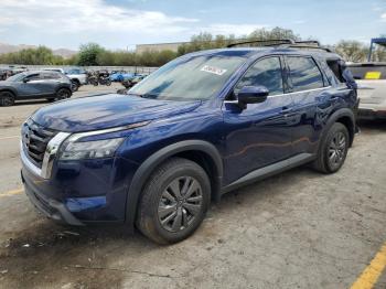  Salvage Nissan Pathfinder