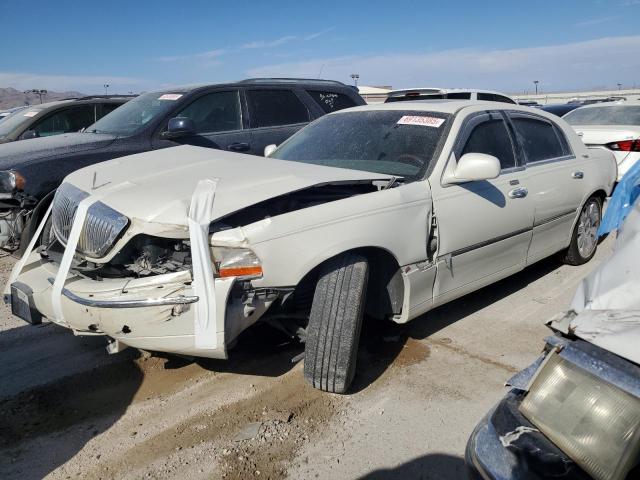  Salvage Lincoln Towncar
