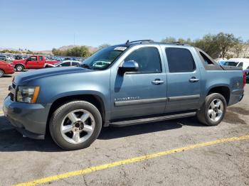  Salvage Chevrolet Avalanche