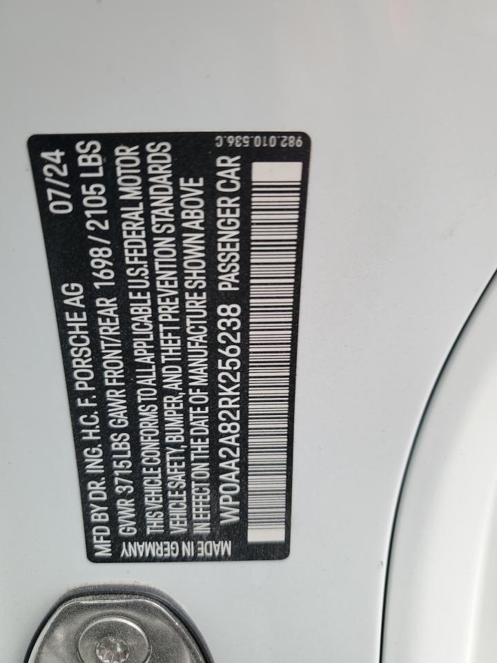 Porsche Cayman Base Image 9