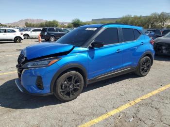  Salvage Nissan Kicks