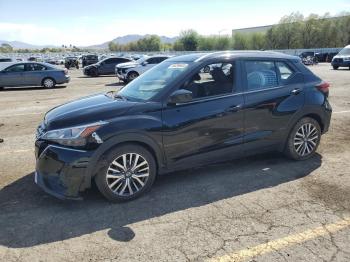  Salvage Nissan Kicks