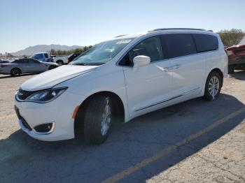  Salvage Chrysler Pacifica