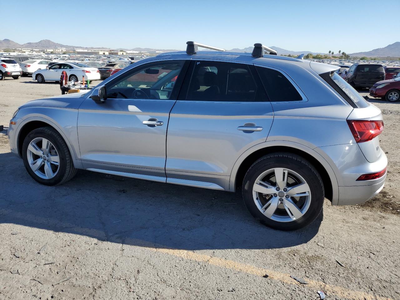 Audi Q5 Premium Image 2