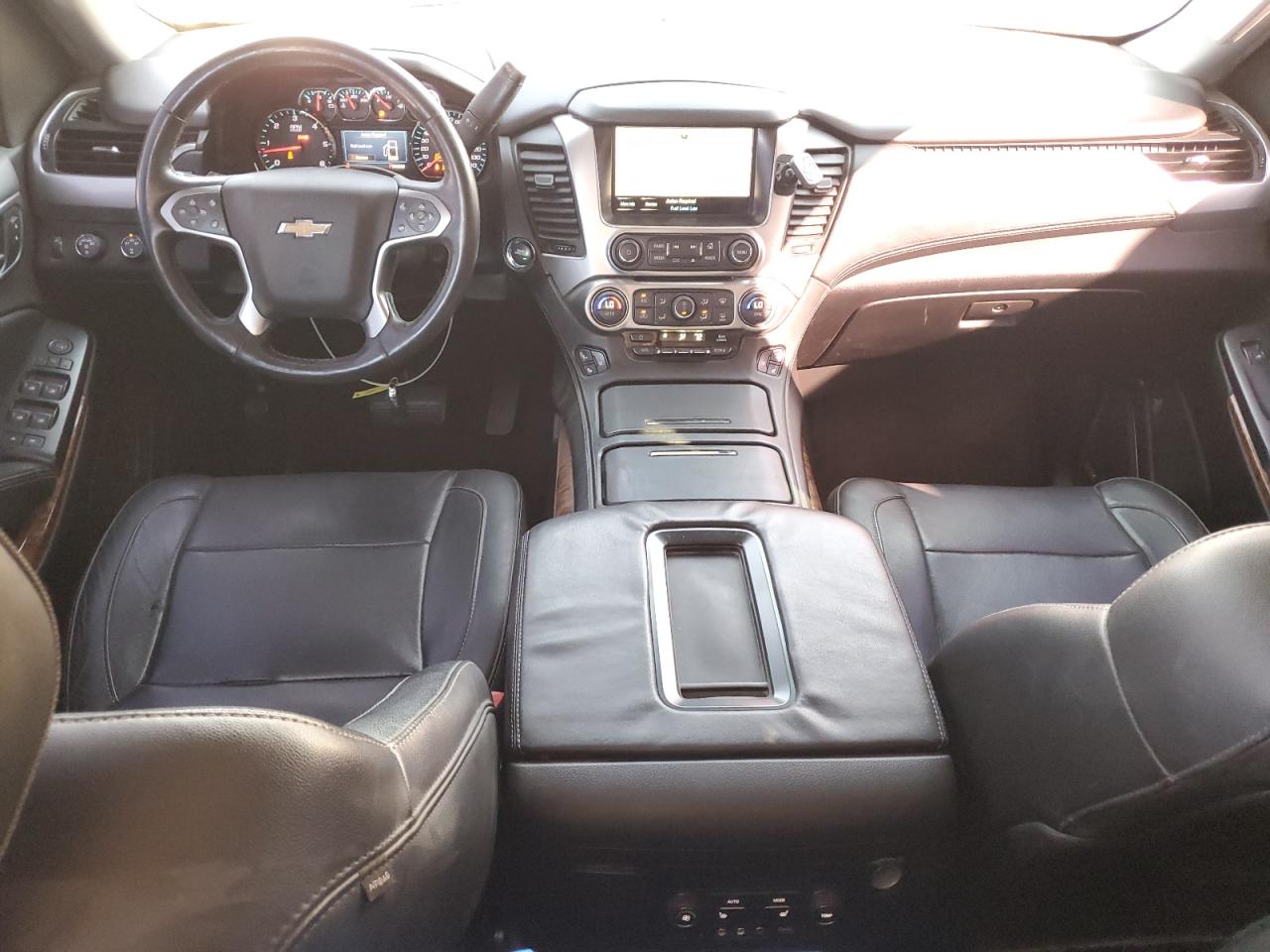 Chevrolet Suburban K1500 Ltz Image 12